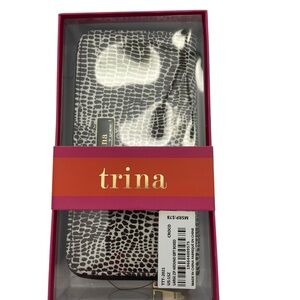 Trina Turk Black and White Long Zipper Women's Wallet-NIB